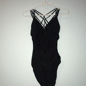 ONE PIECE BATHING SUIT